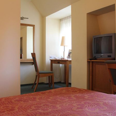 Hotel Zajazd Kultury, Dawniej Pocztowy Ζιελόνα Γκόρα Εξωτερικό φωτογραφία
