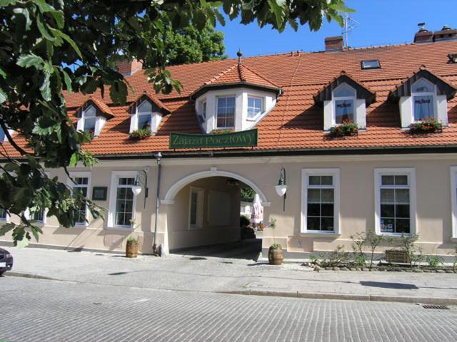 Hotel Zajazd Kultury, Dawniej Pocztowy Ζιελόνα Γκόρα Εξωτερικό φωτογραφία