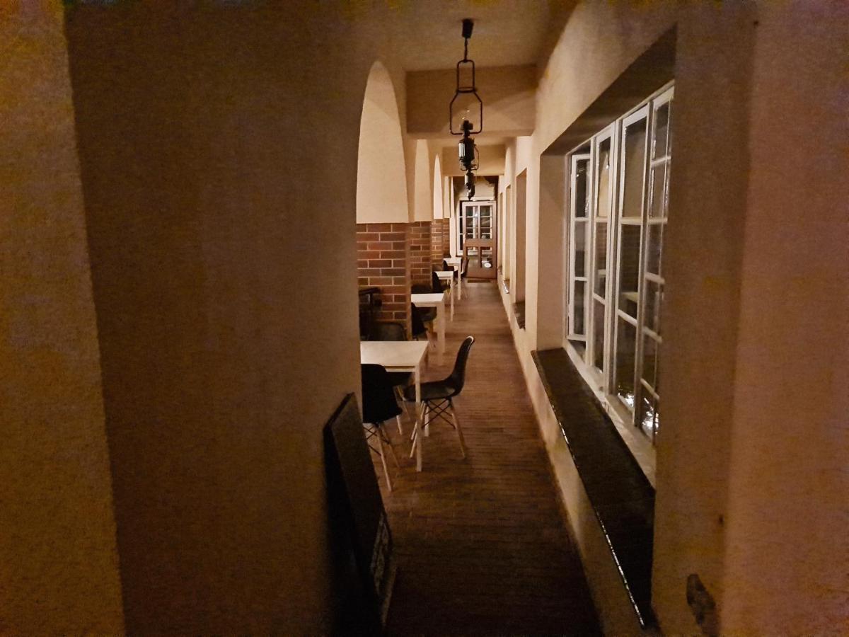 Hotel Zajazd Kultury, Dawniej Pocztowy Ζιελόνα Γκόρα Εξωτερικό φωτογραφία