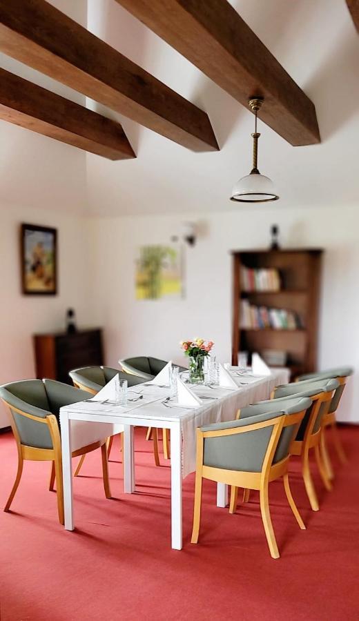 Hotel Zajazd Kultury, Dawniej Pocztowy Ζιελόνα Γκόρα Εξωτερικό φωτογραφία