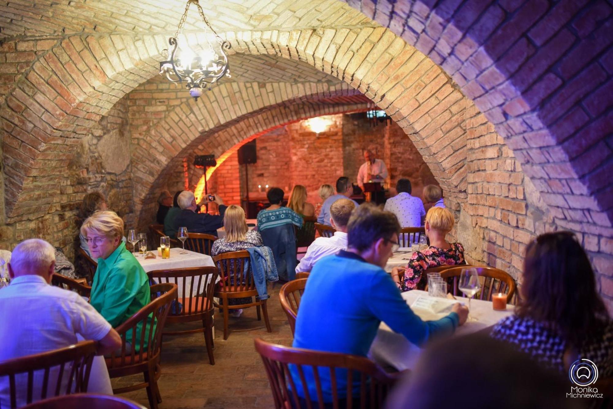 Hotel Zajazd Kultury, Dawniej Pocztowy Ζιελόνα Γκόρα Εξωτερικό φωτογραφία