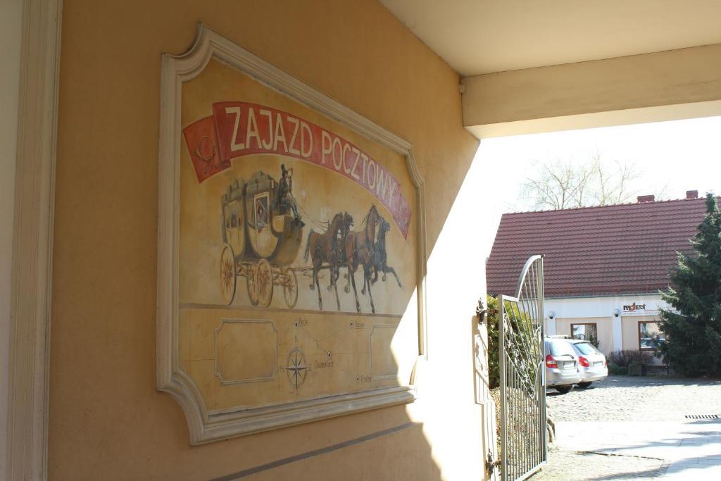 Hotel Zajazd Kultury, Dawniej Pocztowy Ζιελόνα Γκόρα Εξωτερικό φωτογραφία