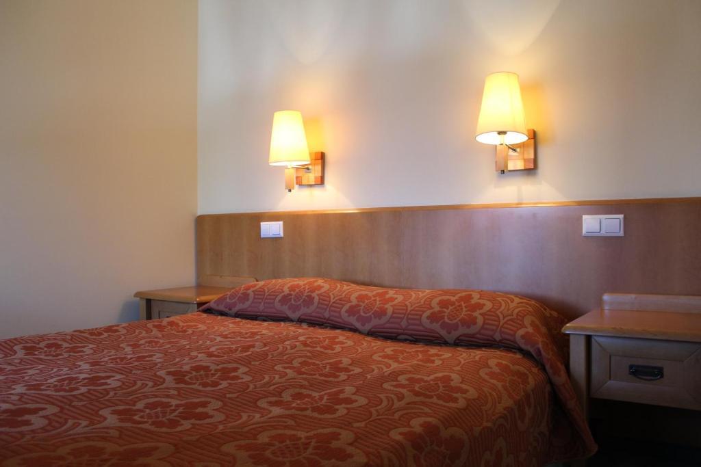 Hotel Zajazd Kultury, Dawniej Pocztowy Ζιελόνα Γκόρα Εξωτερικό φωτογραφία